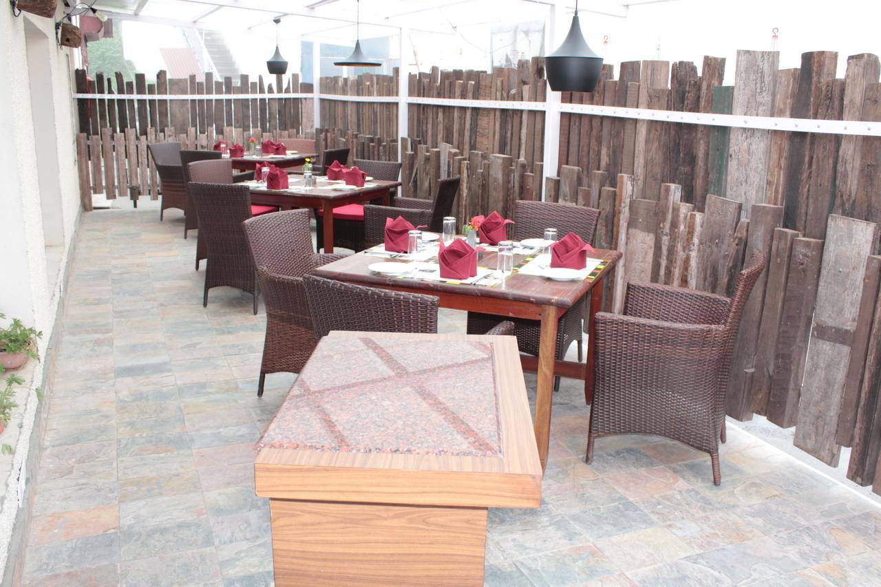 One Earth Royale Boutique Hotel Mussoorie Exteriér fotografie