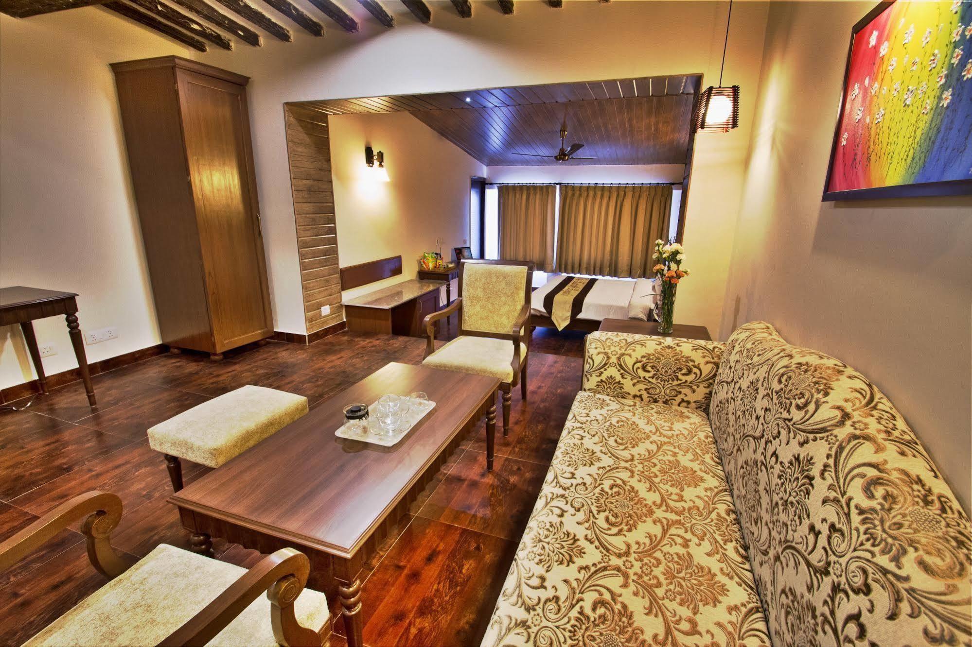 One Earth Royale Boutique Hotel Mussoorie Exteriér fotografie