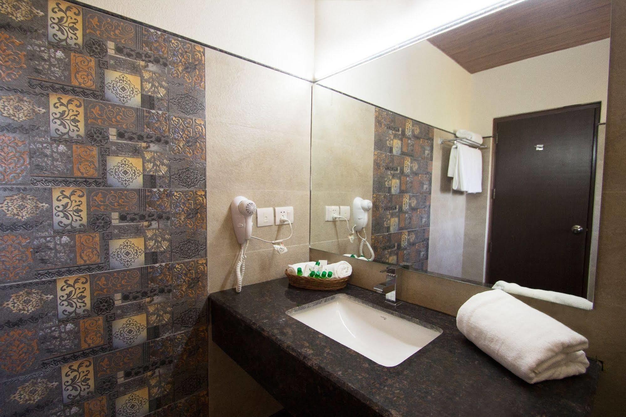 One Earth Royale Boutique Hotel Mussoorie Exteriér fotografie